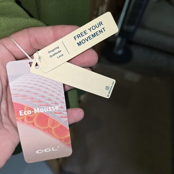 OGLmove Women's Green Sweater - Picture 4 of 5